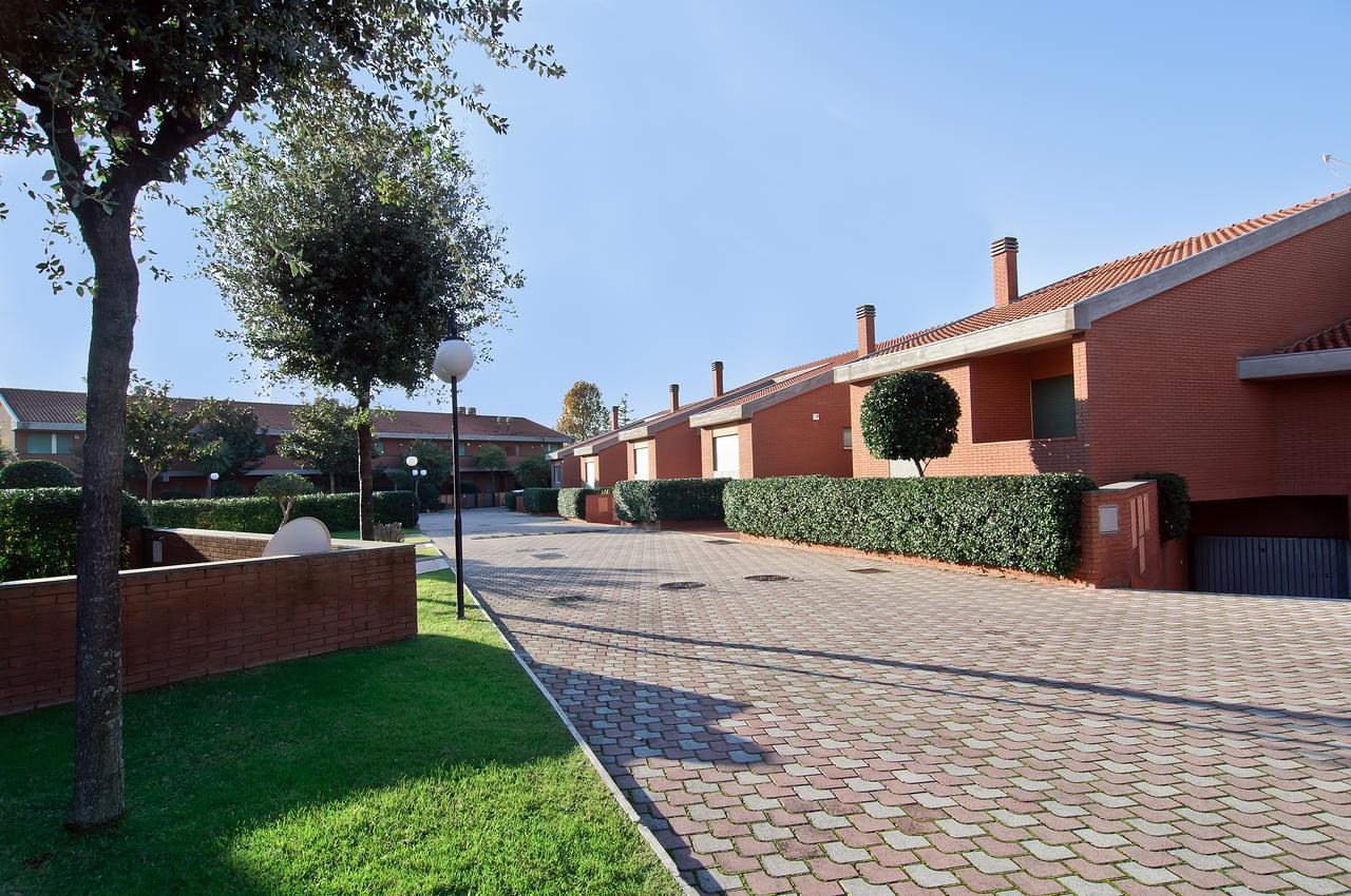 Residence I Triangoli Casal Palocco Exterior photo