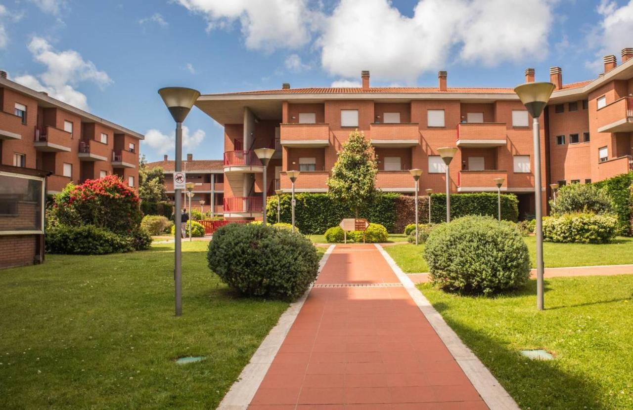 Residence I Triangoli Casal Palocco Exterior photo